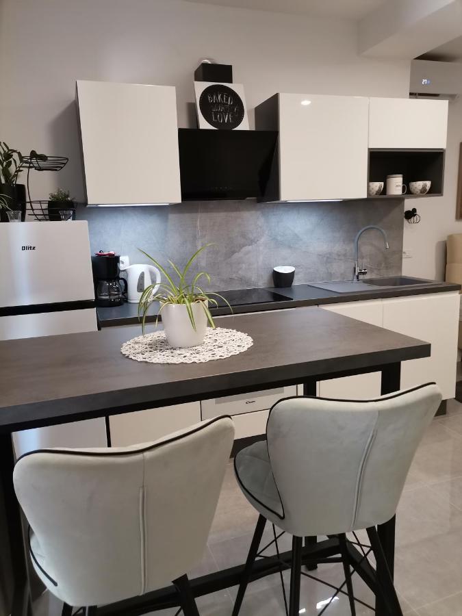 Apartma Cave With Free Parking Pula