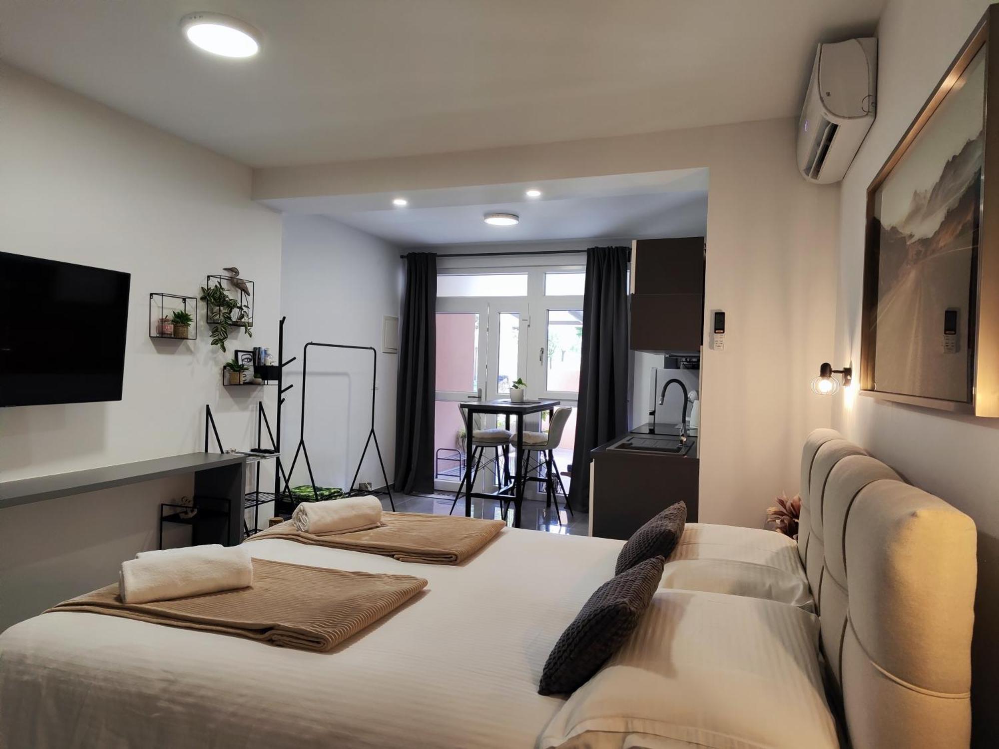 Apartma Cave With Free Parking Pula